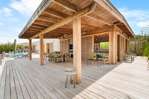 photo 9 Crown West 