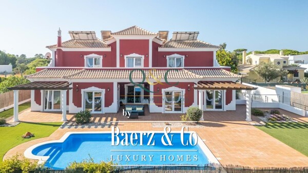 photo 1 Beautiful luxury home in Quarteira, Quarteira